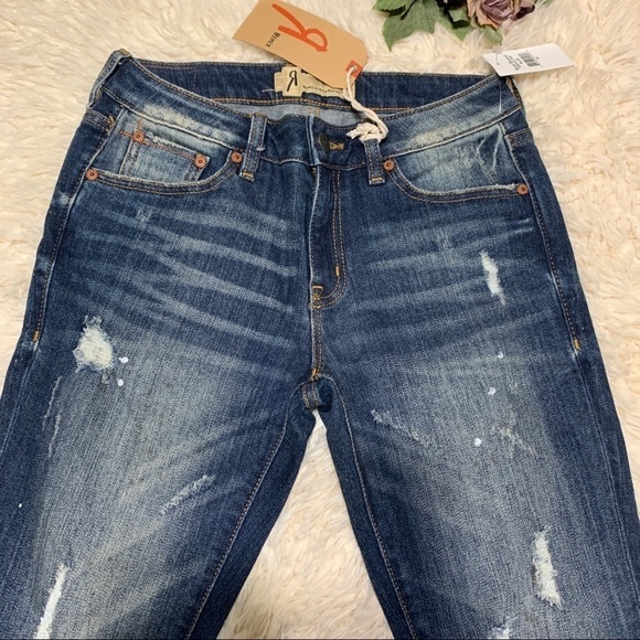 Rock Revival NWT Designer Mid Rise Distressed Jean - Picture 4 of 16